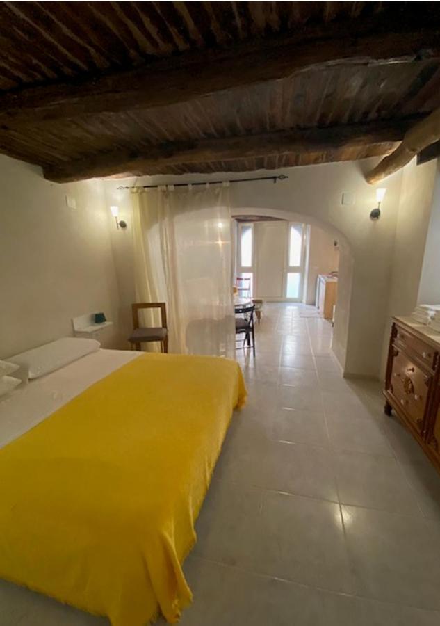 Suite Al Borgo Montesarchio Bagian luar foto